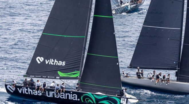 Vithas refuerza su apoyo al deporte dando nombre al equipo ‘Vithas Urbania’, que compite con éxito en las principales regatas