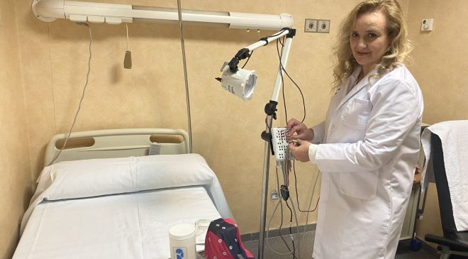El aumento del uso nocturno de pantallas deteriora el sueño en vacaciones