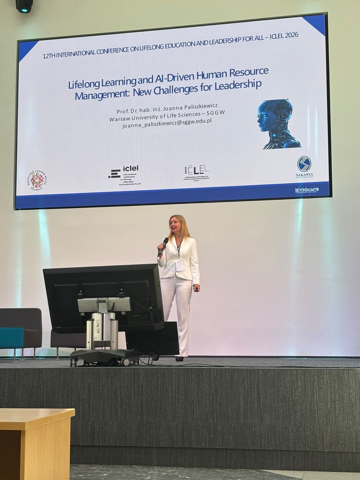 Prof. Paliszkiewicz presenting on Lifelong Learning and AI-driven Leadership at ICLEL 2026.