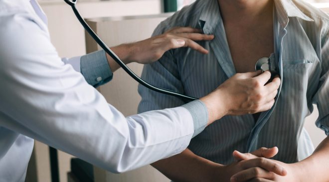 Profesionales de Vithas recuerdan que el autocuidado es esencial para prevenir complicaciones y pedir ayuda a tiempo