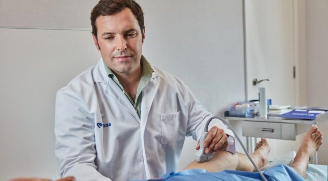 El aumento brusco de la carga de entrenamiento, entre las principales causas del dolor de cadera en corredores
